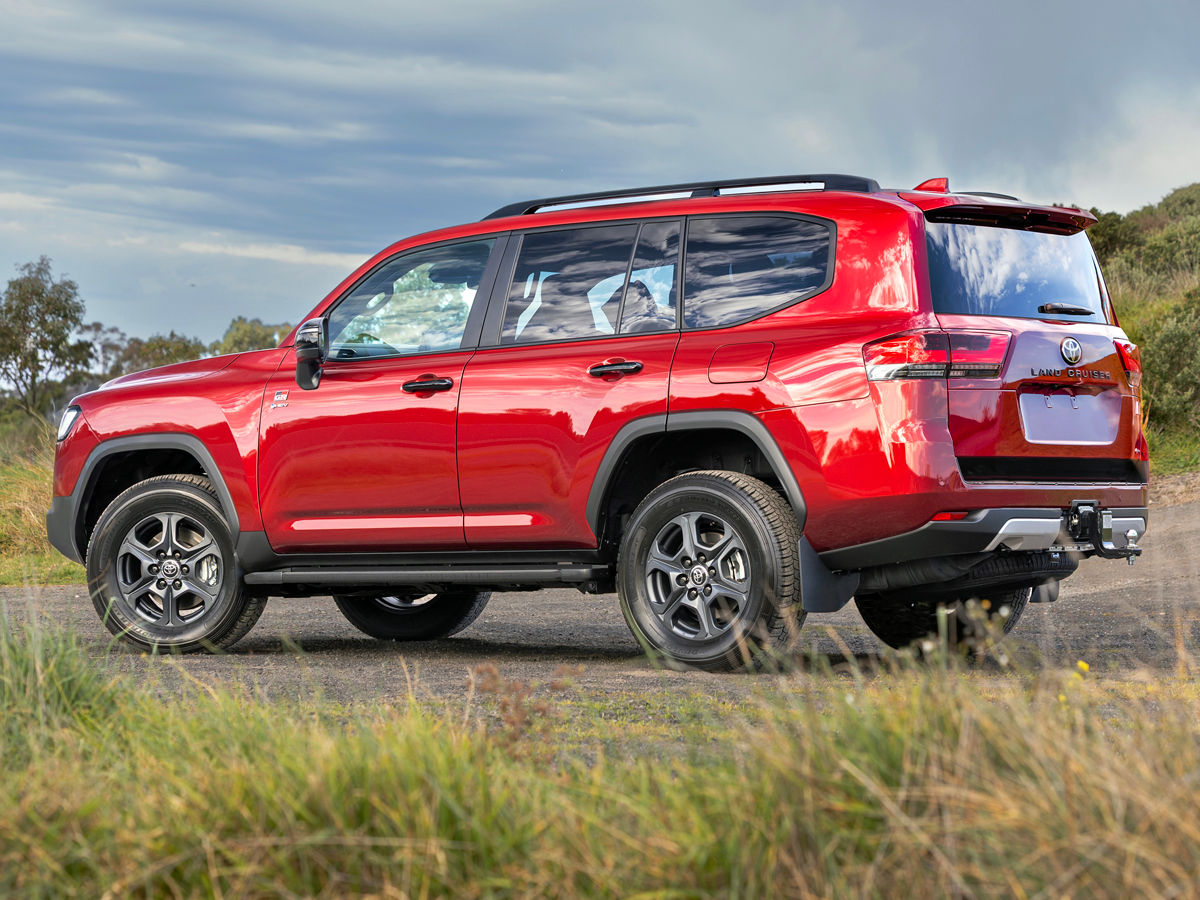 The 300 Hybrid in GR-Sport trim, rear three-quarter, tow bar fitted