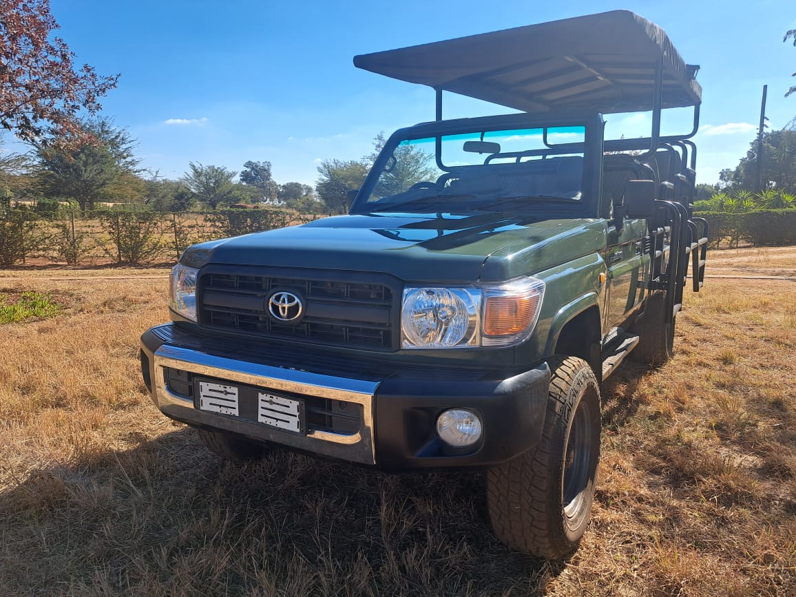 2012 Toyota Land Cruiser 79 Land Cruiser 79 4.0 V6