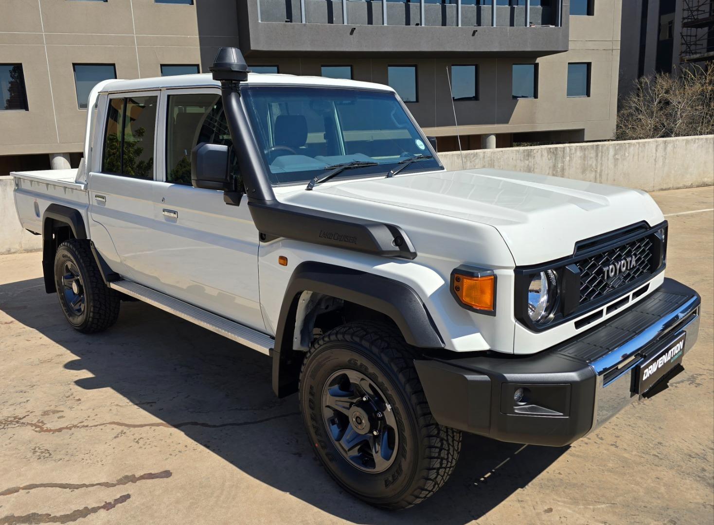 2025 Toyota Land Cruiser 79 4.5D-4D LX V8 Double Cab