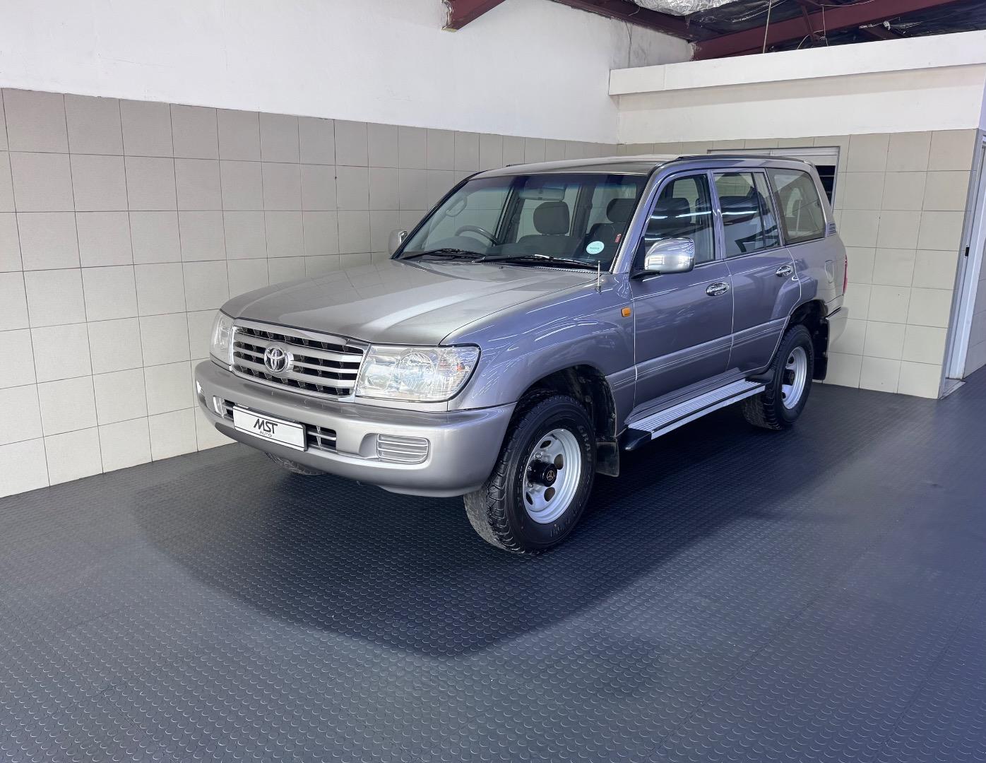 2006 Toyota Land Cruiser 100 4.5 GX