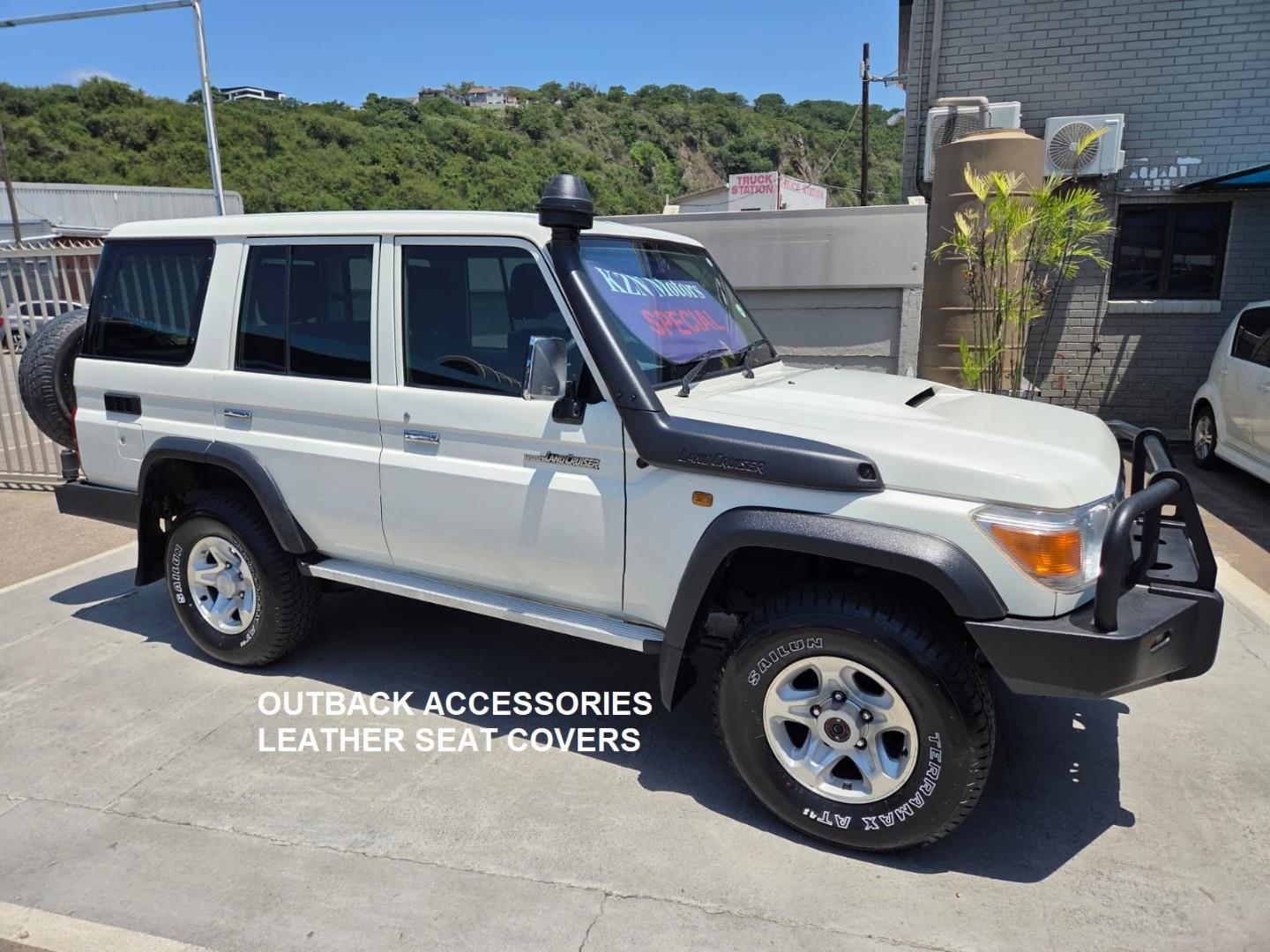 2016 Toyota Land Cruiser 76 4.5D-4D LX V8 Station Wagon