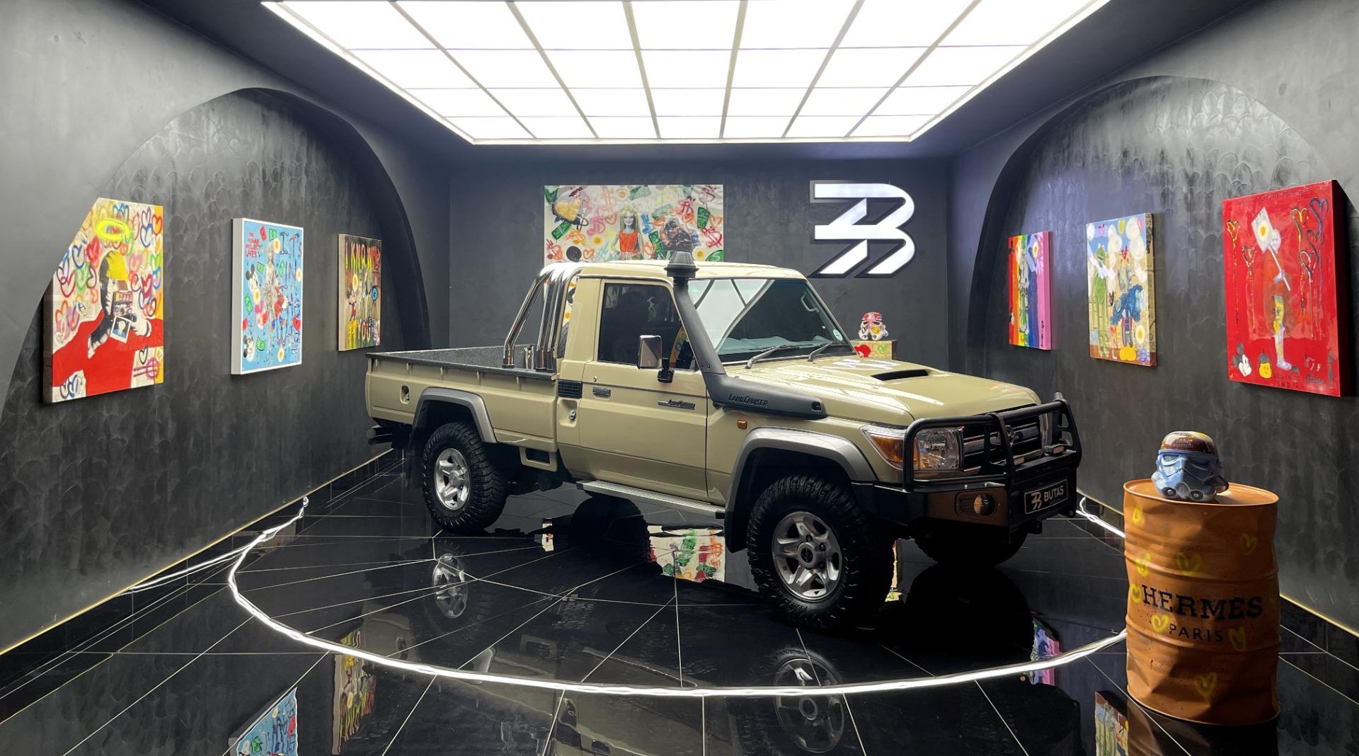 2020 Toyota Land Cruiser 79 Land Cruiser 79 4.5D-4D LX V8
