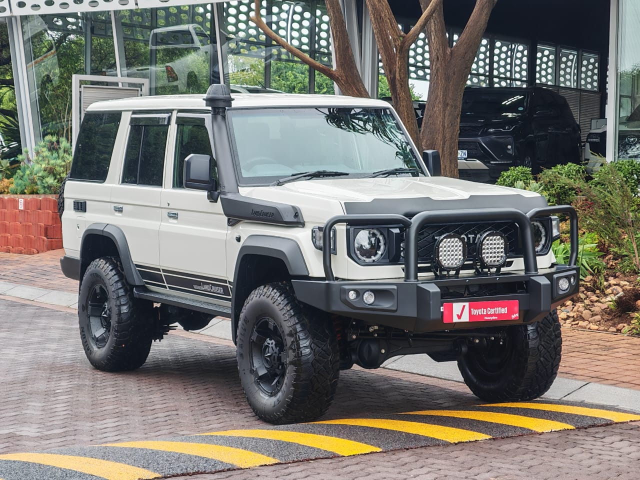 2025 Toyota Land Cruiser 76 2.8GD-6 Station Wagon VX