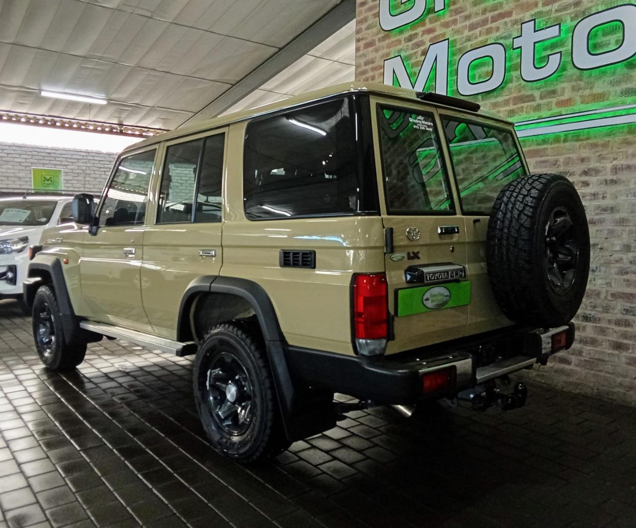 2025 Toyota Land Cruiser 76 2.8GD-6 Station Wagon