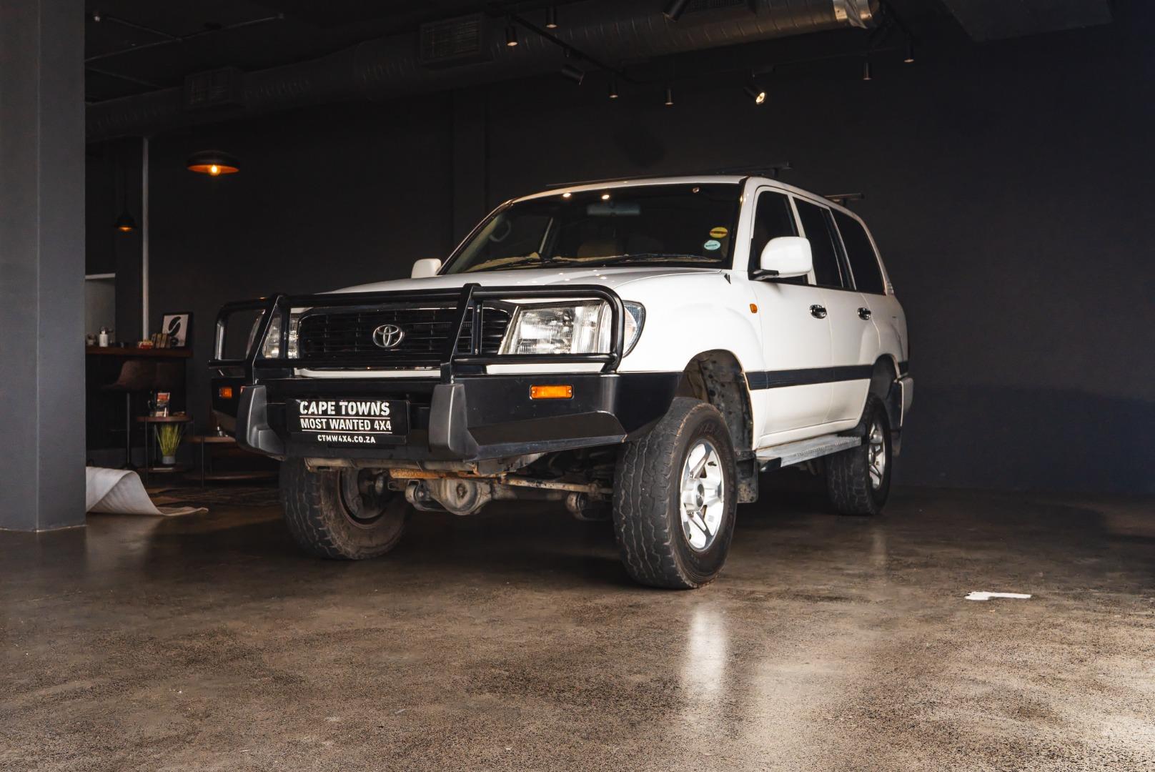 1999 Toyota Land Cruiser 105 4500 EFI