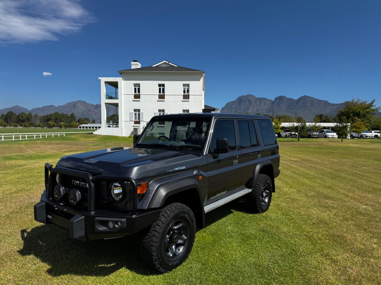 2026 Toyota Land Cruiser 76 2.8GD-6 Station Wagon VX