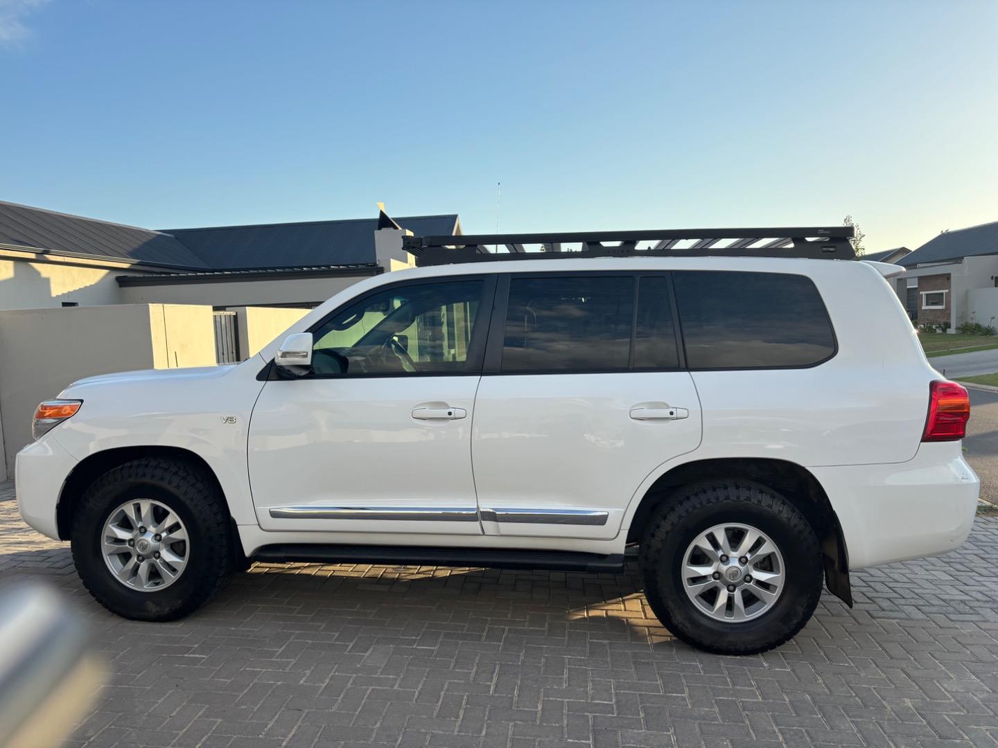 2014 Toyota Land Cruiser 200 4.5D-4D V8 VX