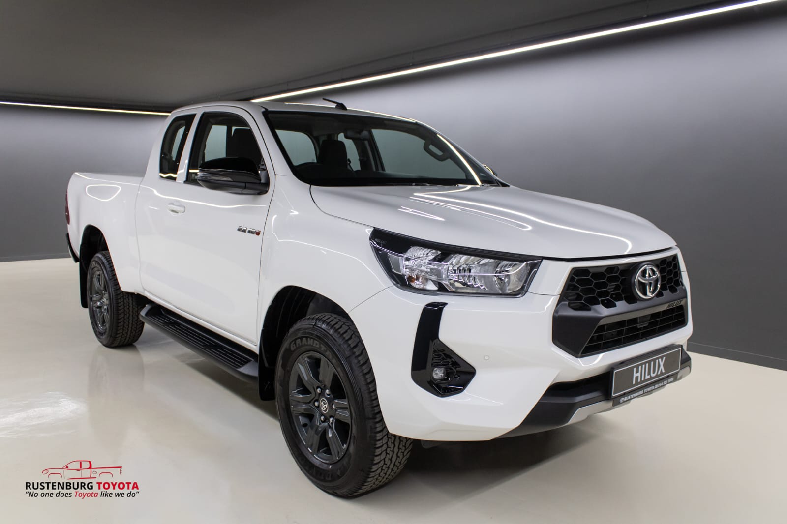 2026 Toyota Hilux 2.4GD-6 Xtra Cab Raider Manual