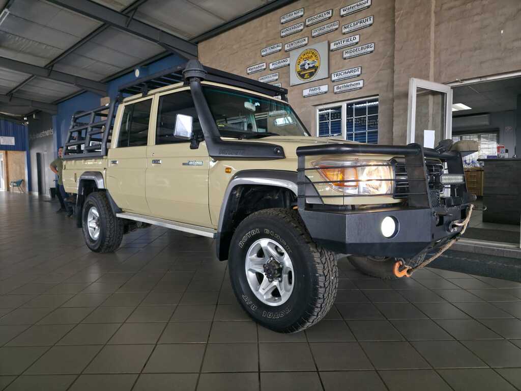 2016 Toyota Land Cruiser 79 4.5d-4d V8 Double Cab LX