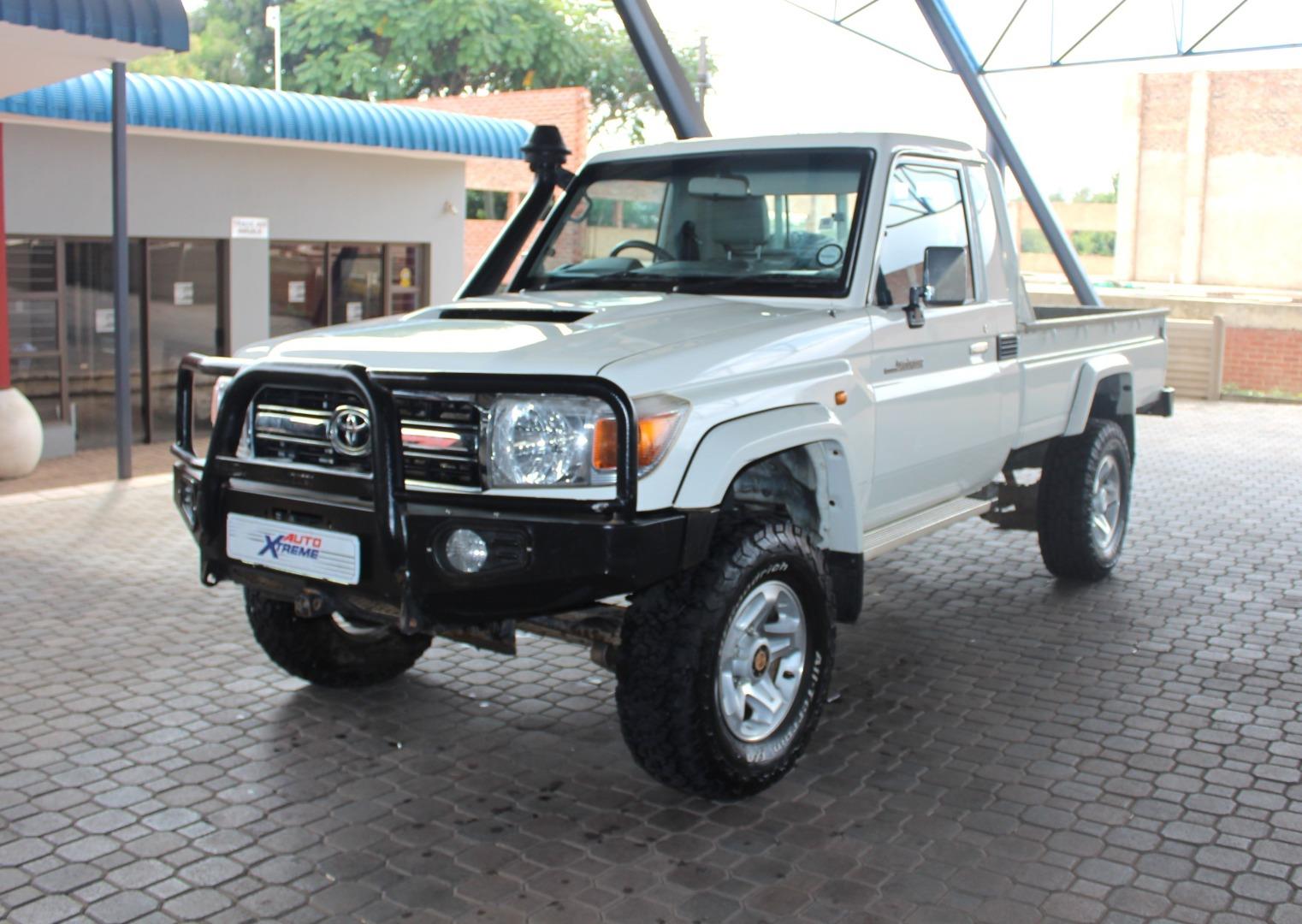 2013 Toyota Land Cruiser 79 Land Cruiser 79 4.5D-4D LX V8