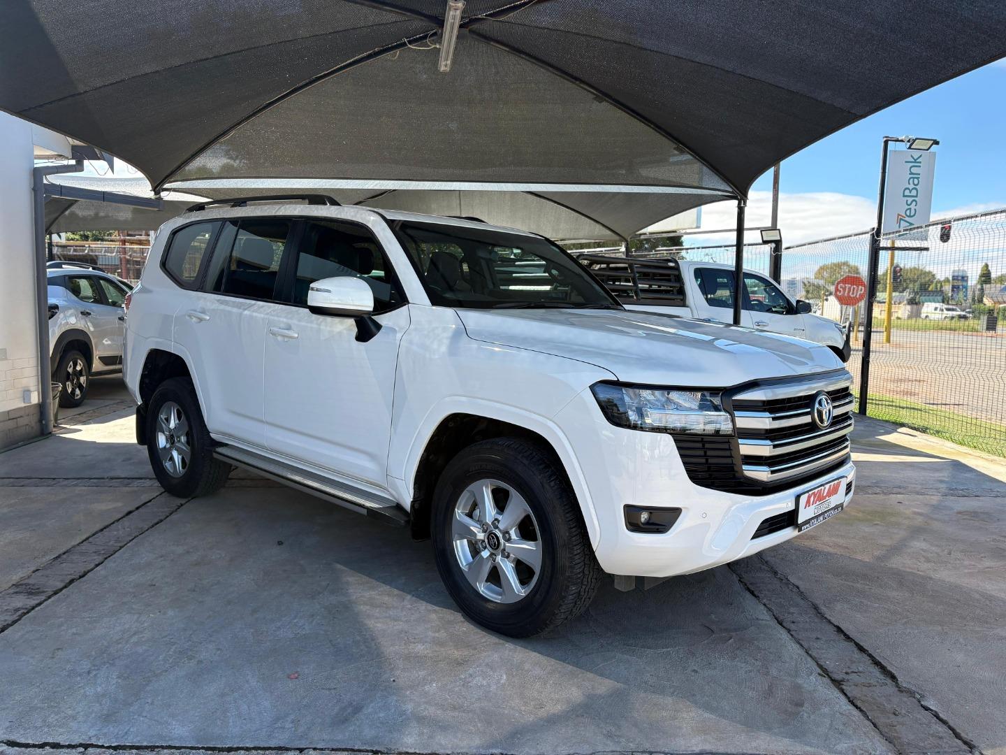 2023 Toyota Land Cruiser 300 3.3D GX-R