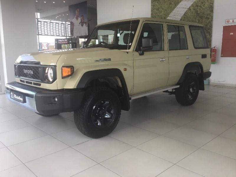 2026 Toyota Land Cruiser 76 2.8GD-6 Station Wagon LX Manual