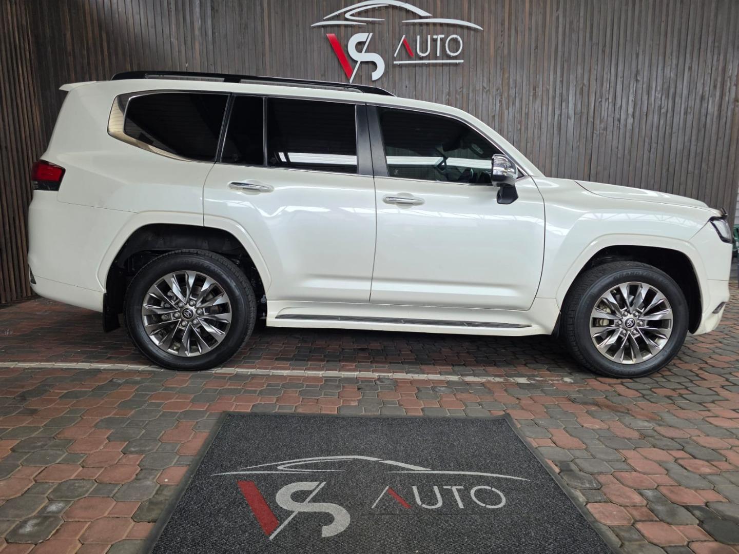 2021 Toyota Land Cruiser 300 3.5T ZX