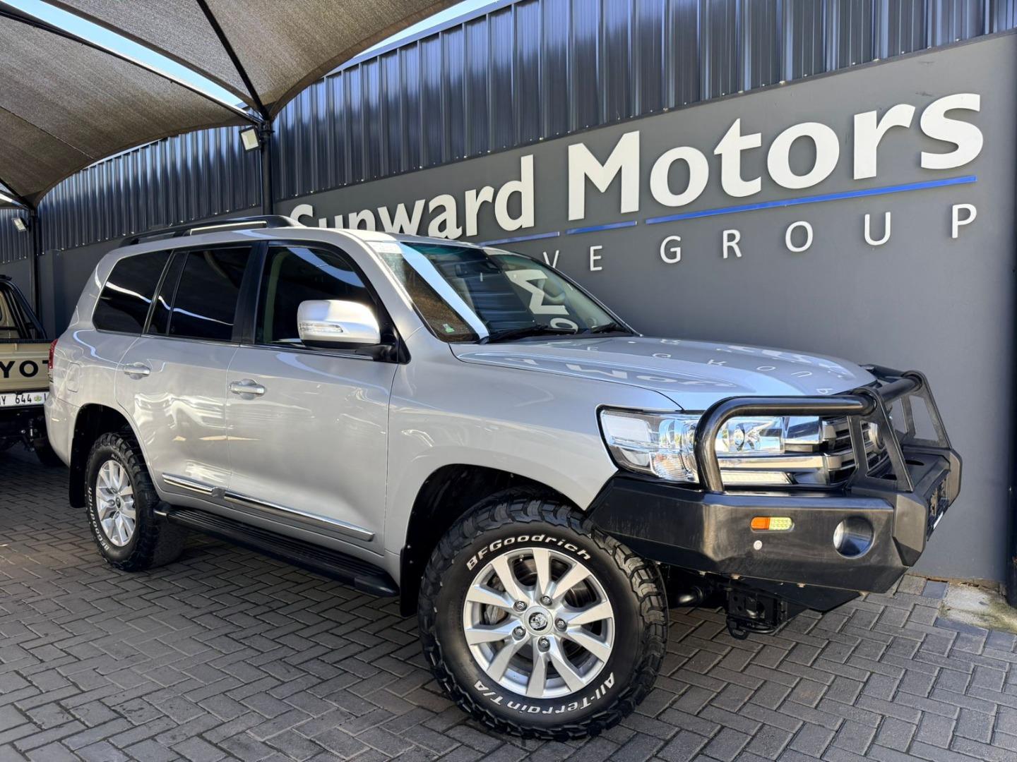2017 Toyota Land Cruiser 200 4.5D-4D V8 VX-R