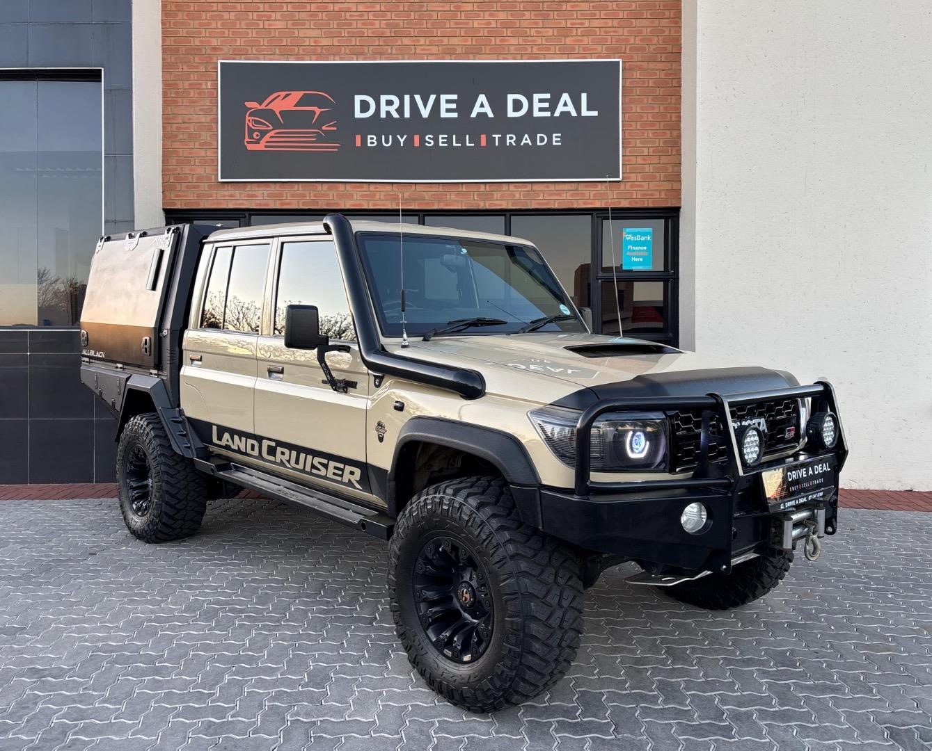 2015 Toyota Land Cruiser 79 4.5D-4D LX V8 Double Cab