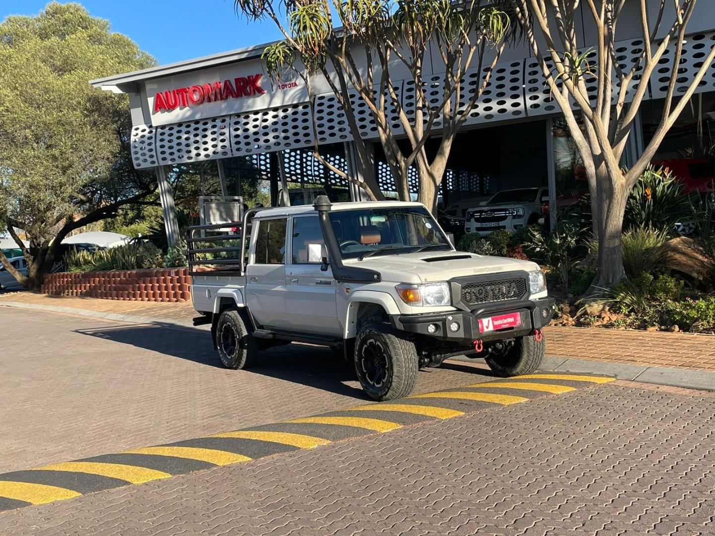 2021 Toyota Land Cruiser 79 4.5D-4D LX V8 Double Cab