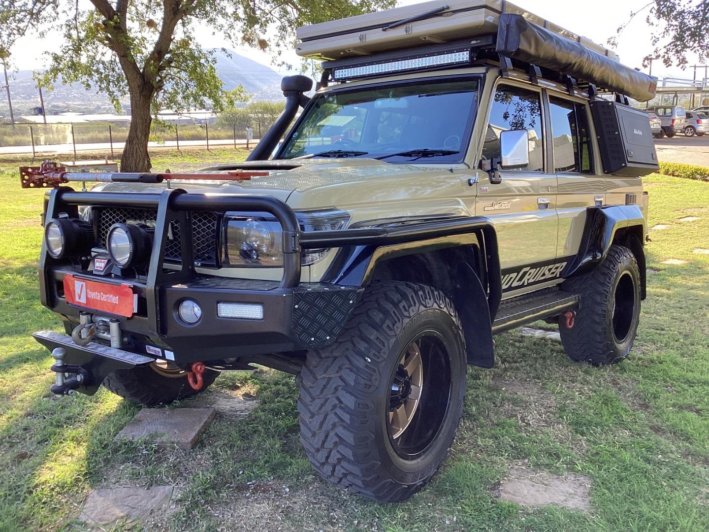 2014 Toyota Land Cruiser 76 4.5D-4D LX V8 Station Wagon