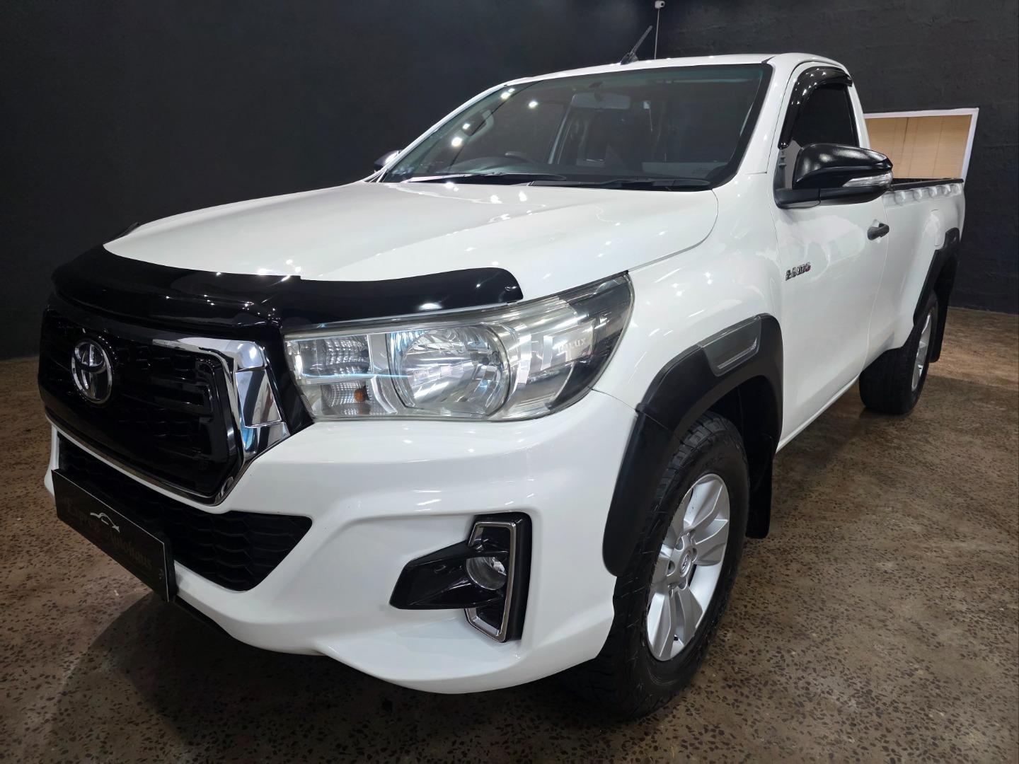 2017 Toyota Hilux 2.4GD-6 SRX