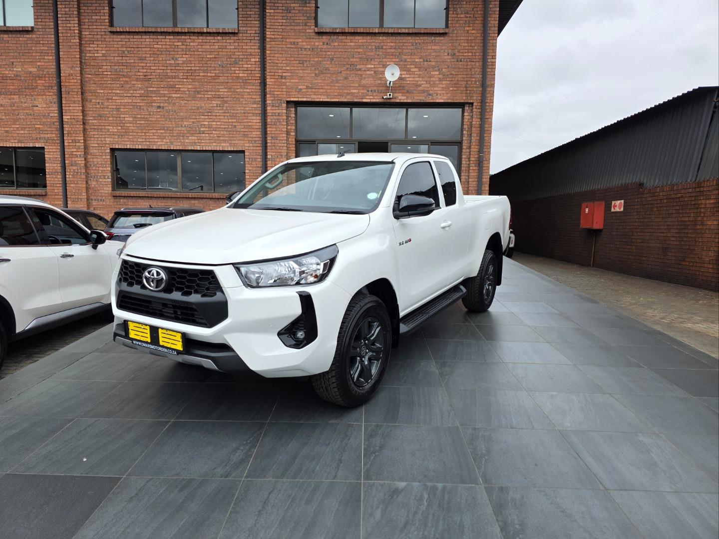 2026 Toyota Hilux 2.4GD-6 Xtra Cab Raider Manual