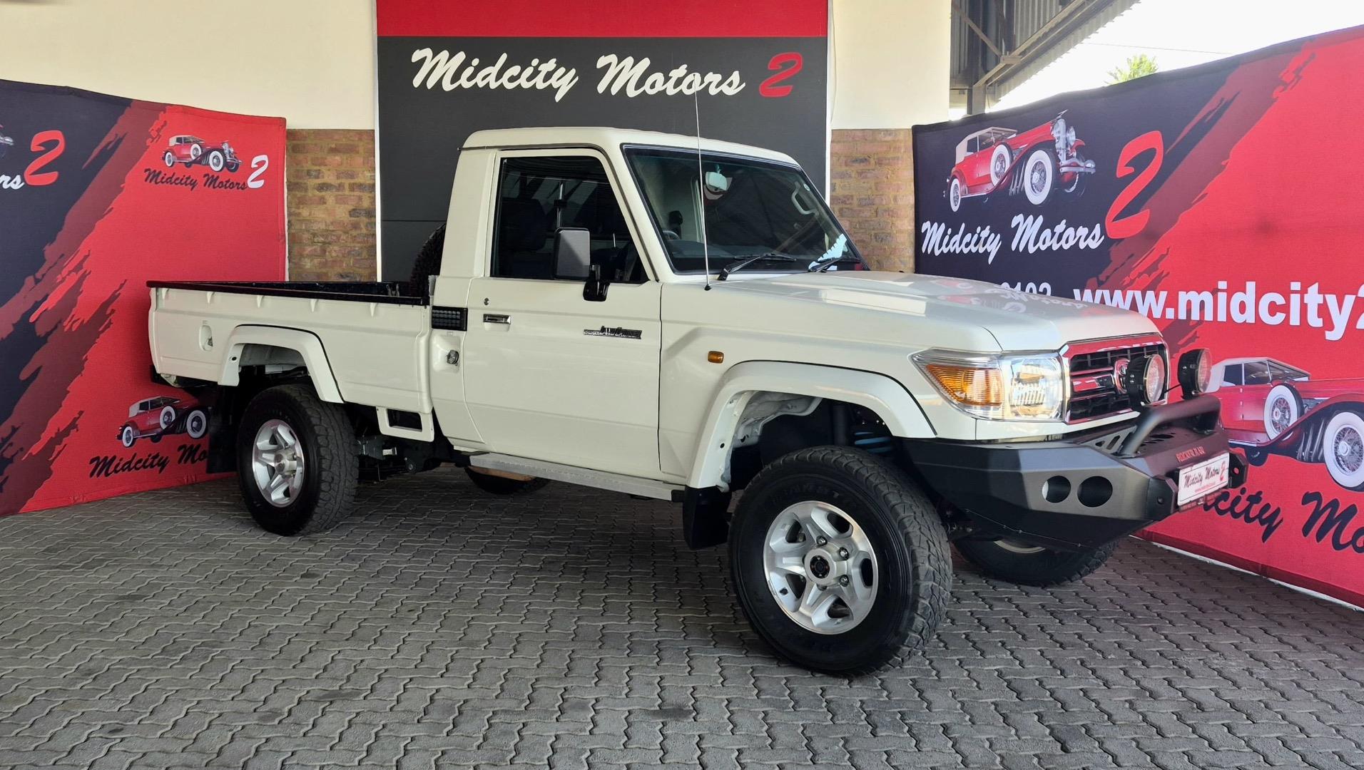2023 Toyota Land Cruiser 79 4.0 V6