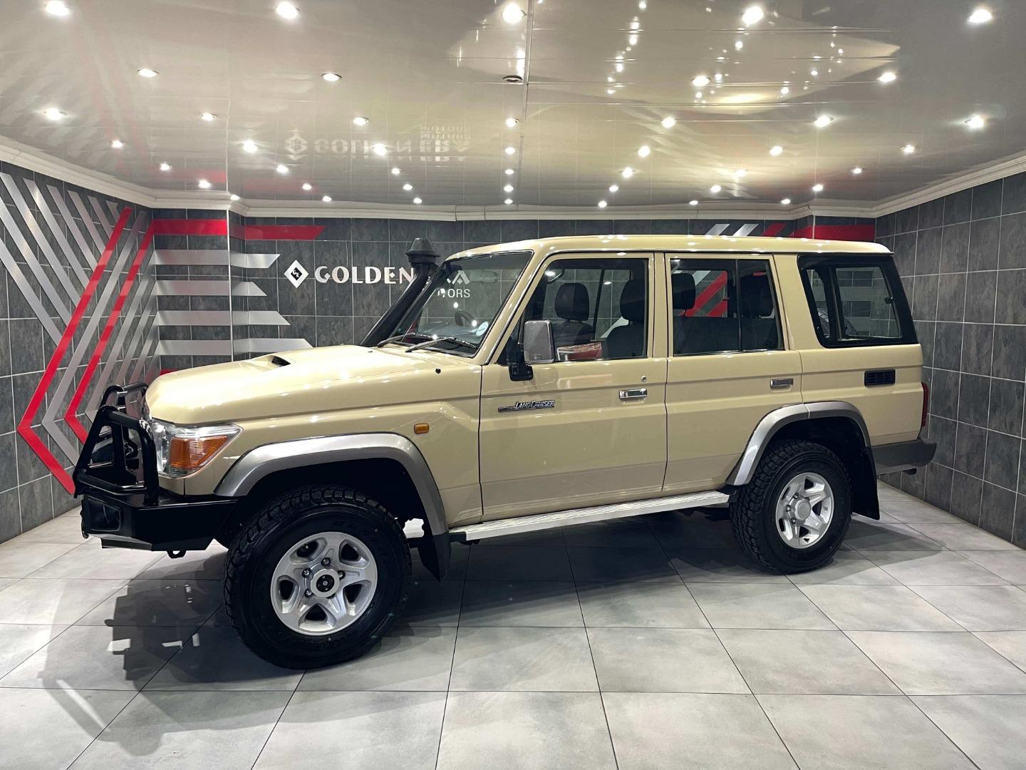 2016 Toyota Land Cruiser 76 4.5D-4D LX V8 Station Wagon