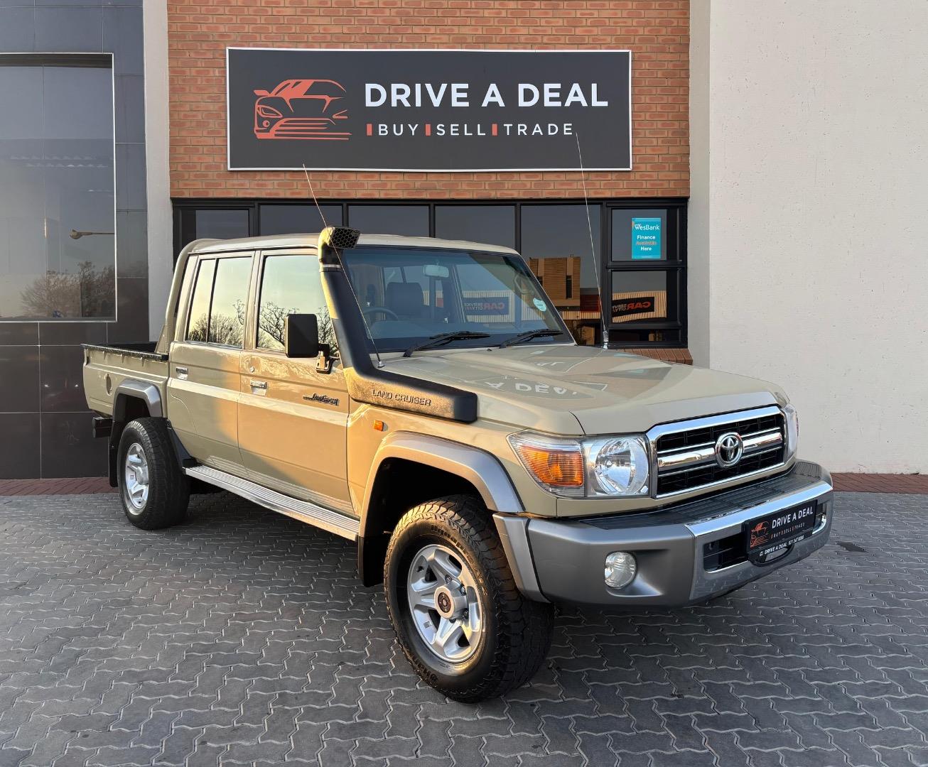 2017 Toyota Land Cruiser 79 4.0 V6 Double Cab
