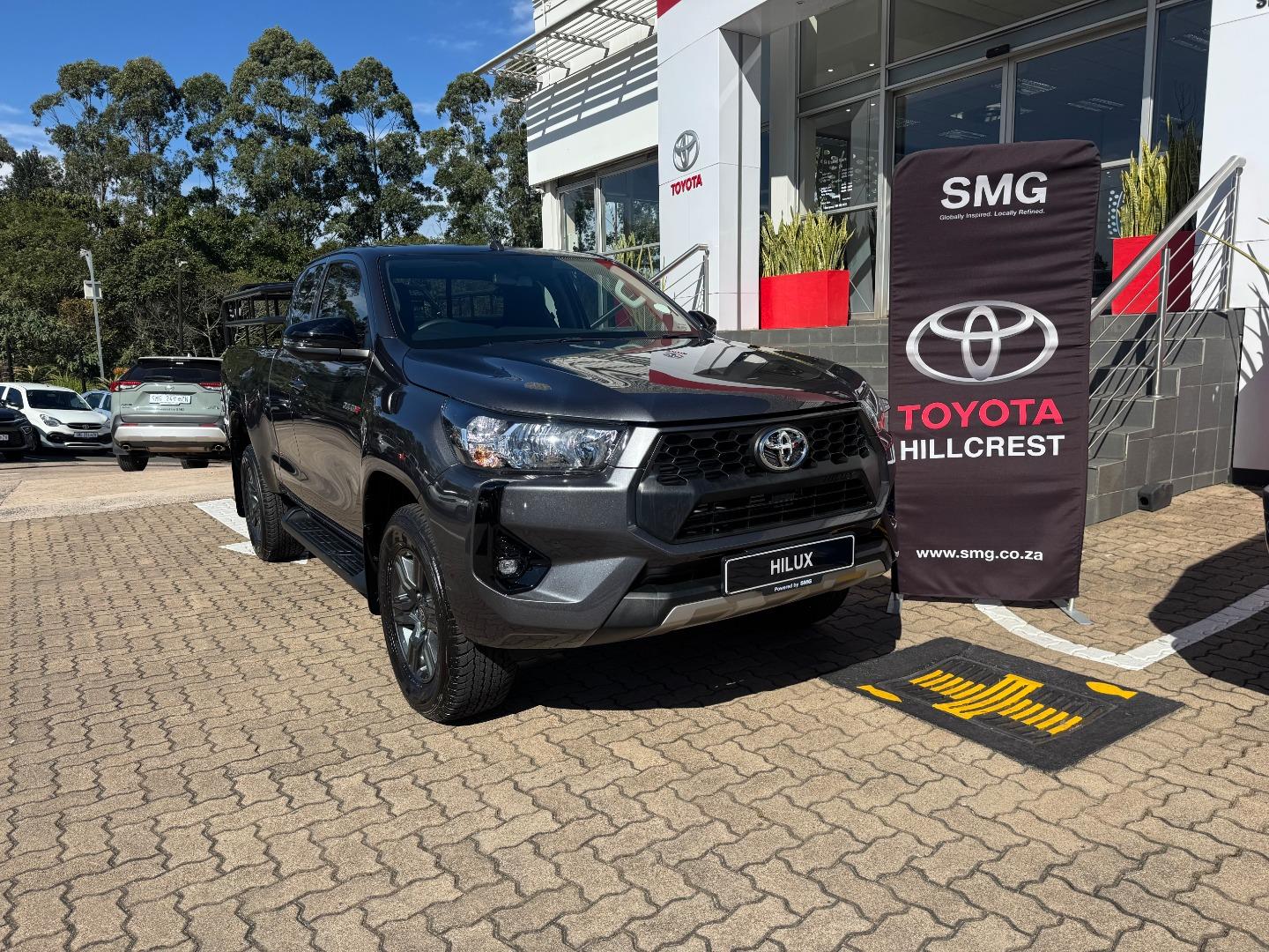 2026 Toyota Hilux 2.4GD-6 Xtra Cab Raider Manual