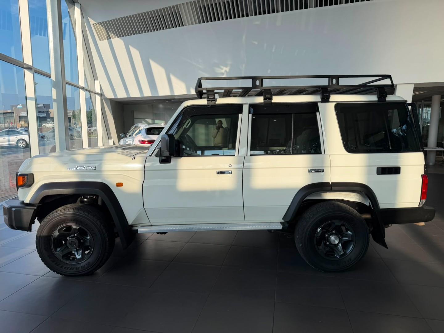 2025 Toyota Land Cruiser 76 2.8GD-6 Station Wagon