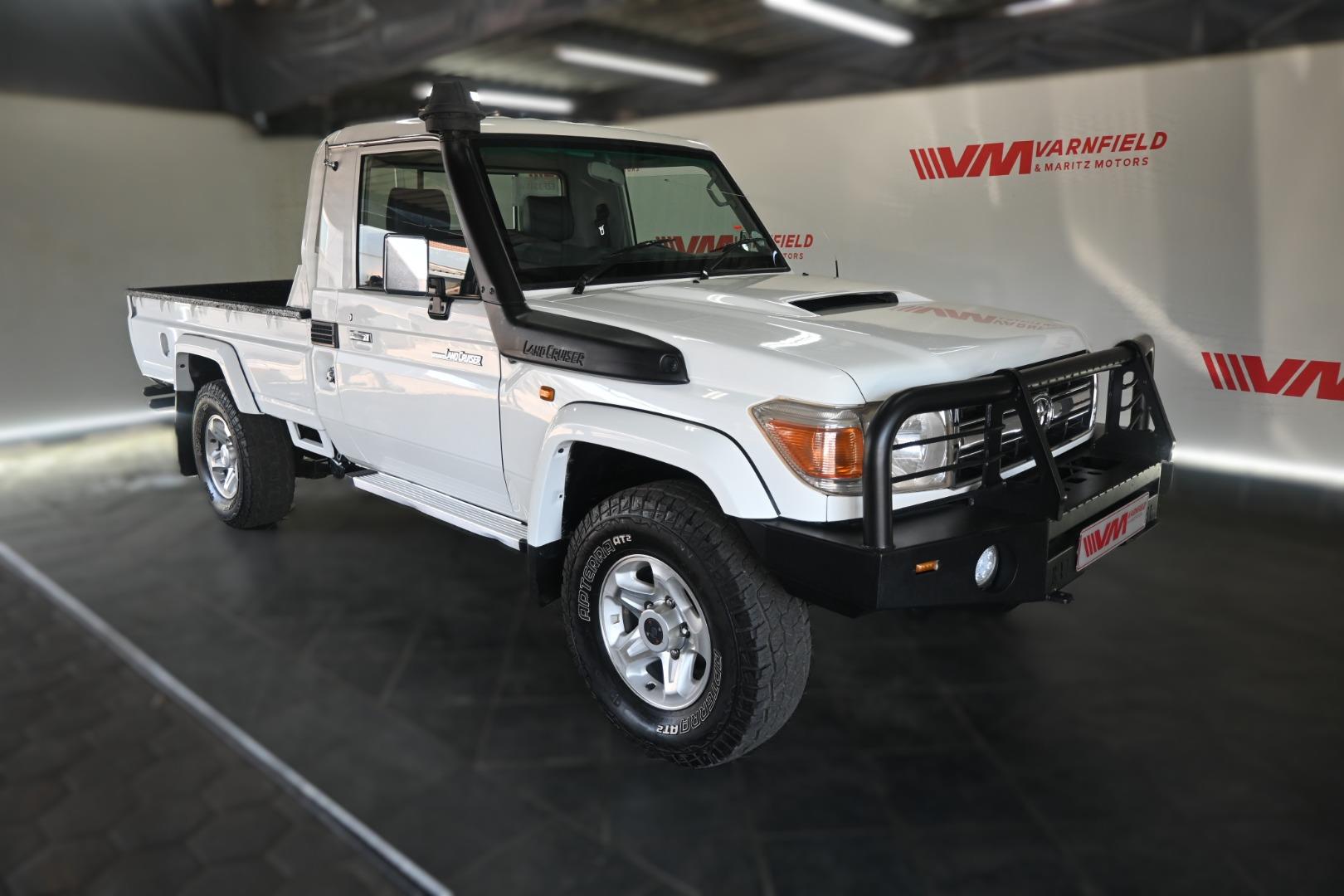 2016 Toyota Land Cruiser 79 4.5D-4D LX V8