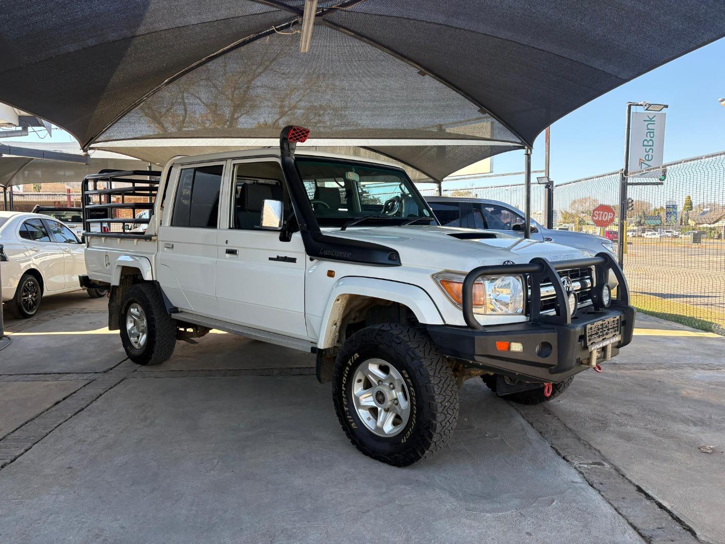 2016 Toyota Land Cruiser 79 4.5d-4d V8 Double Cab LX