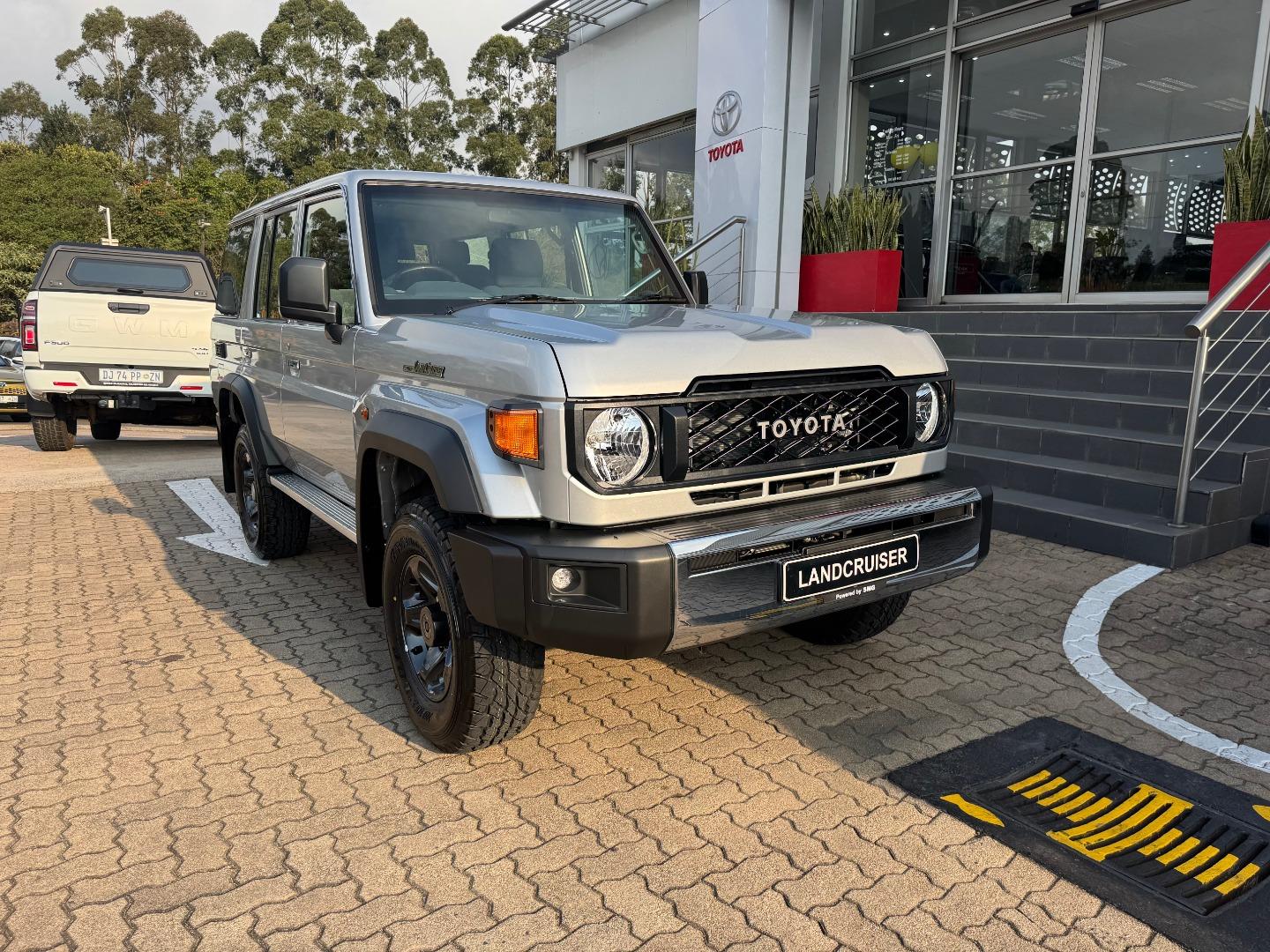 2026 Toyota Land Cruiser 76 2.8GD-6 Station Wagon