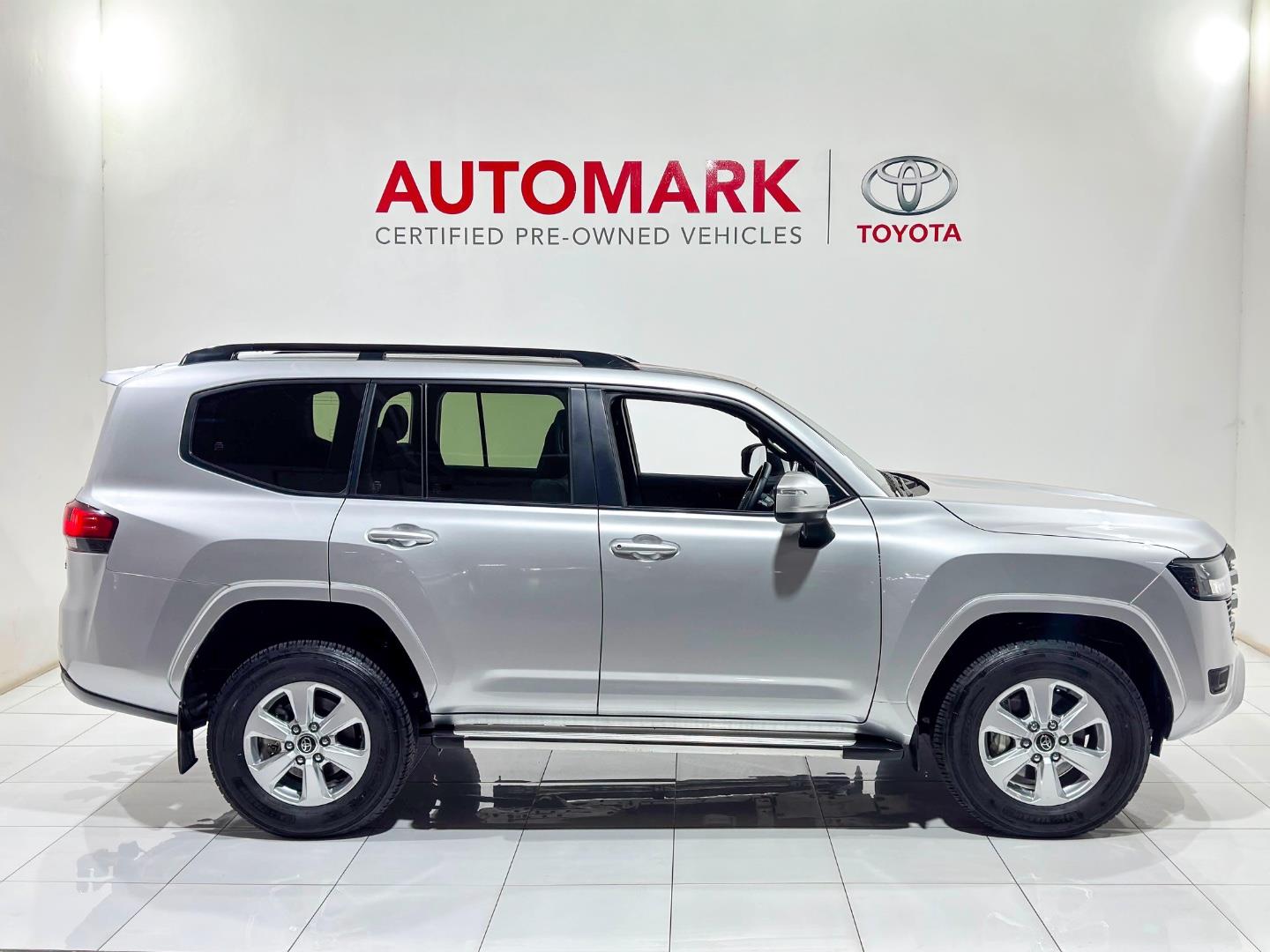 2025 Toyota Land Cruiser 300 3.3D GX-R
