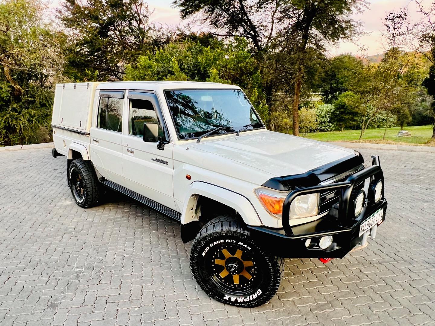 2016 Toyota Land Cruiser 79 4.0 V6 Double Cab