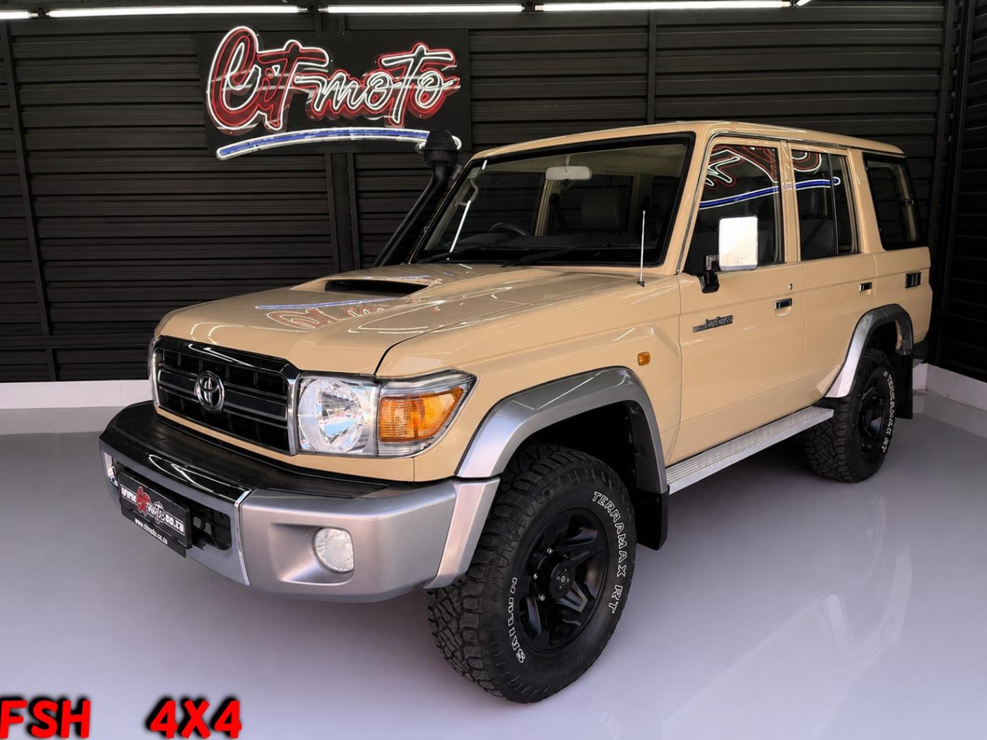 2017 Toyota Land Cruiser 76 4.5D-4D LX V8 Station Wagon