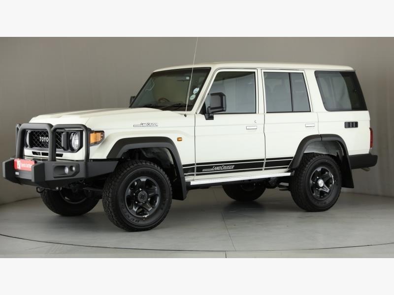 2026 Toyota Land Cruiser 76 2.8GD-6 Station Wagon VX