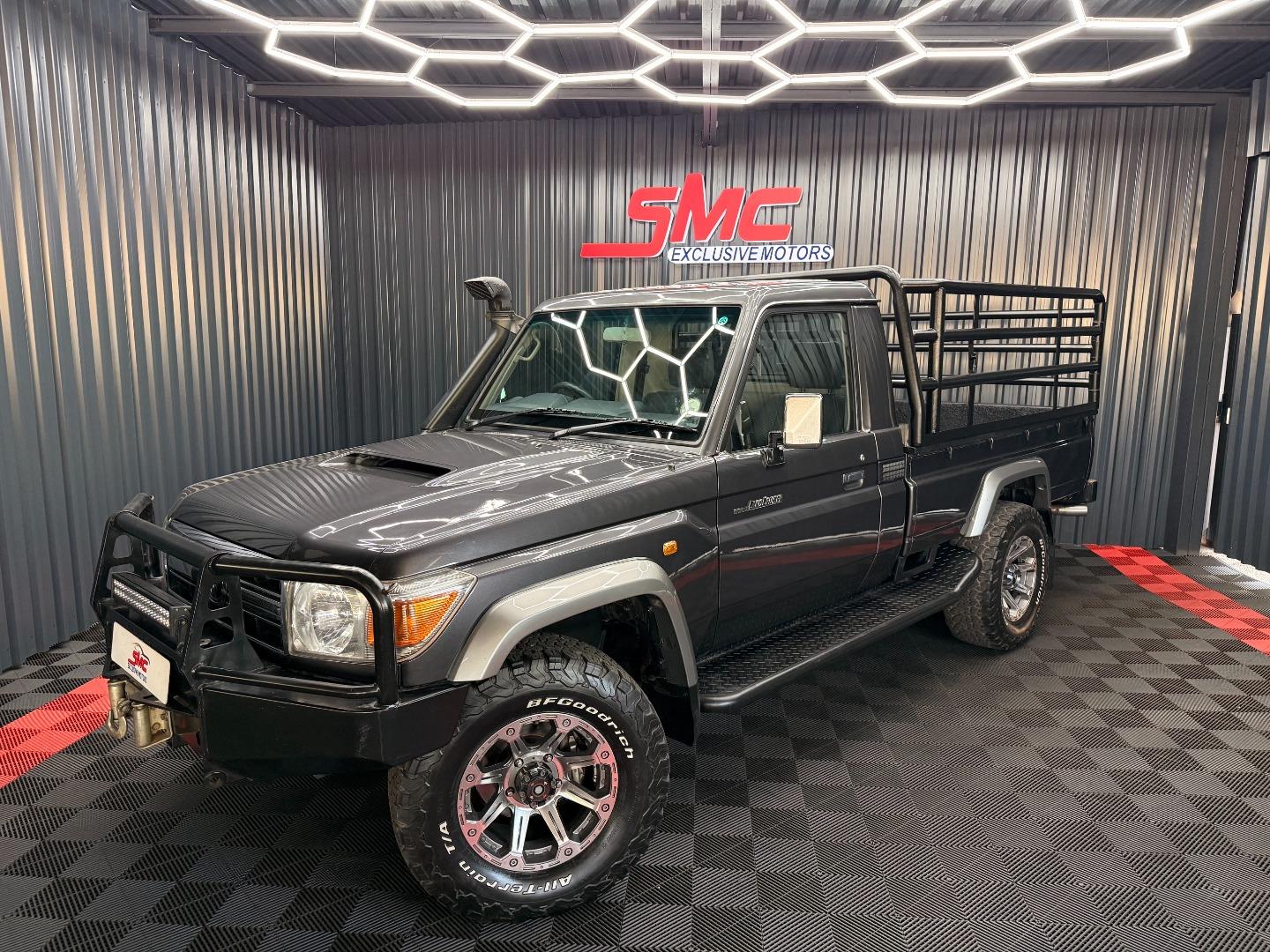 2015 Toyota Land Cruiser 79 4.5D-4D LX V8
