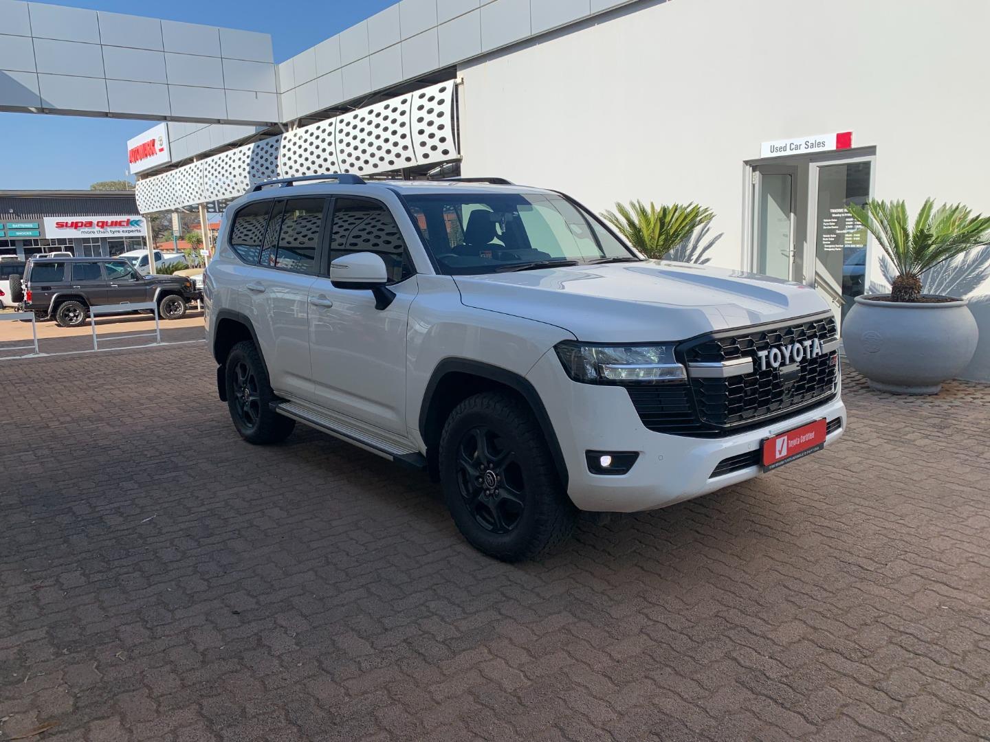 2024 Toyota Land Cruiser 300 3.3D GX-R