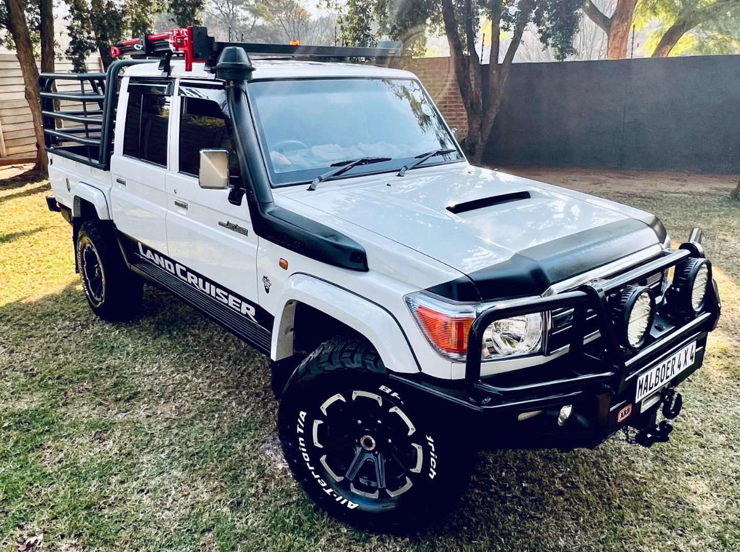 2018 Toyota Land Cruiser 79 4.5D-4D LX V8 Double Cab
