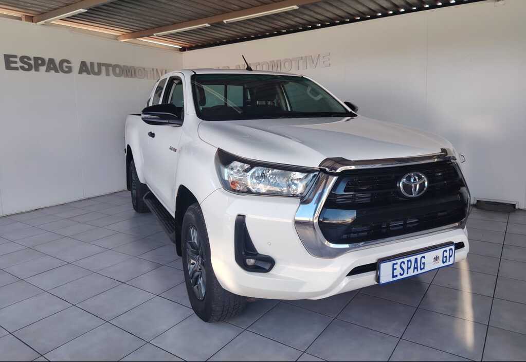 2023 Toyota Hilux 2.4GD-6 Xtra Cab Raider