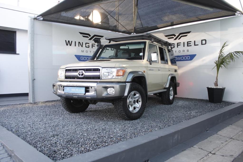 2016 Toyota Land Cruiser 76 4.5D-4D LX V8 Station Wagon
