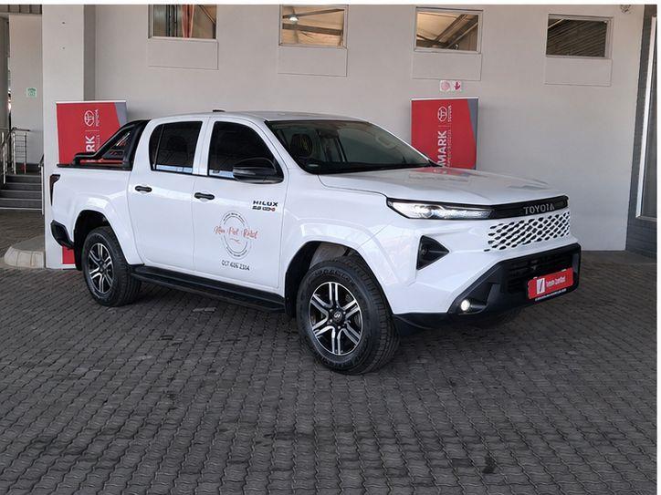 2026 Toyota Hilux 2.8GD-6 Double Cab SRX