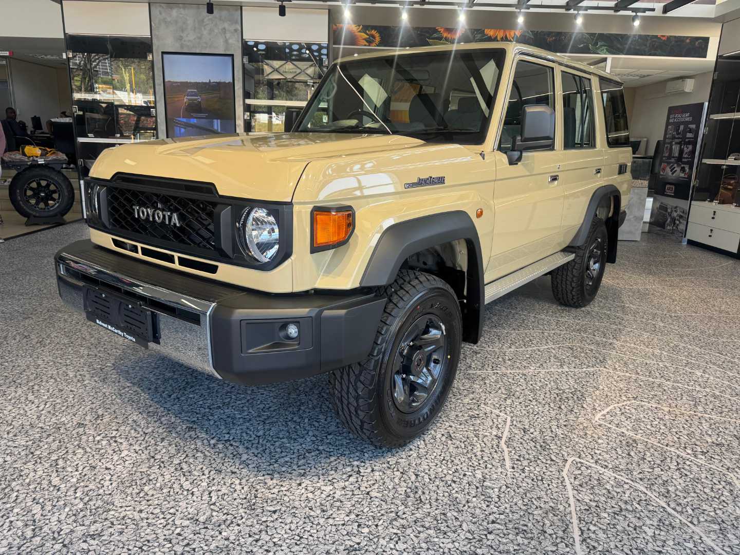 2026 Toyota Land Cruiser 76 2.8GD-6 Station Wagon LX Auto