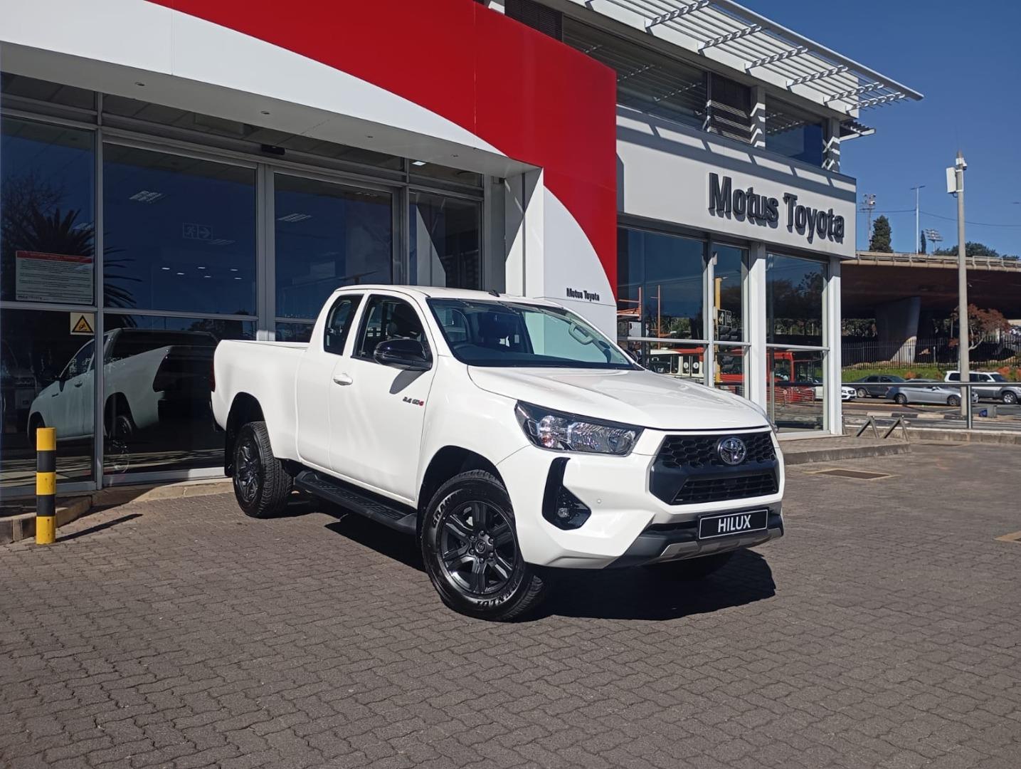 2026 Toyota Hilux 2.4GD-6 Xtra Cab Raider Manual