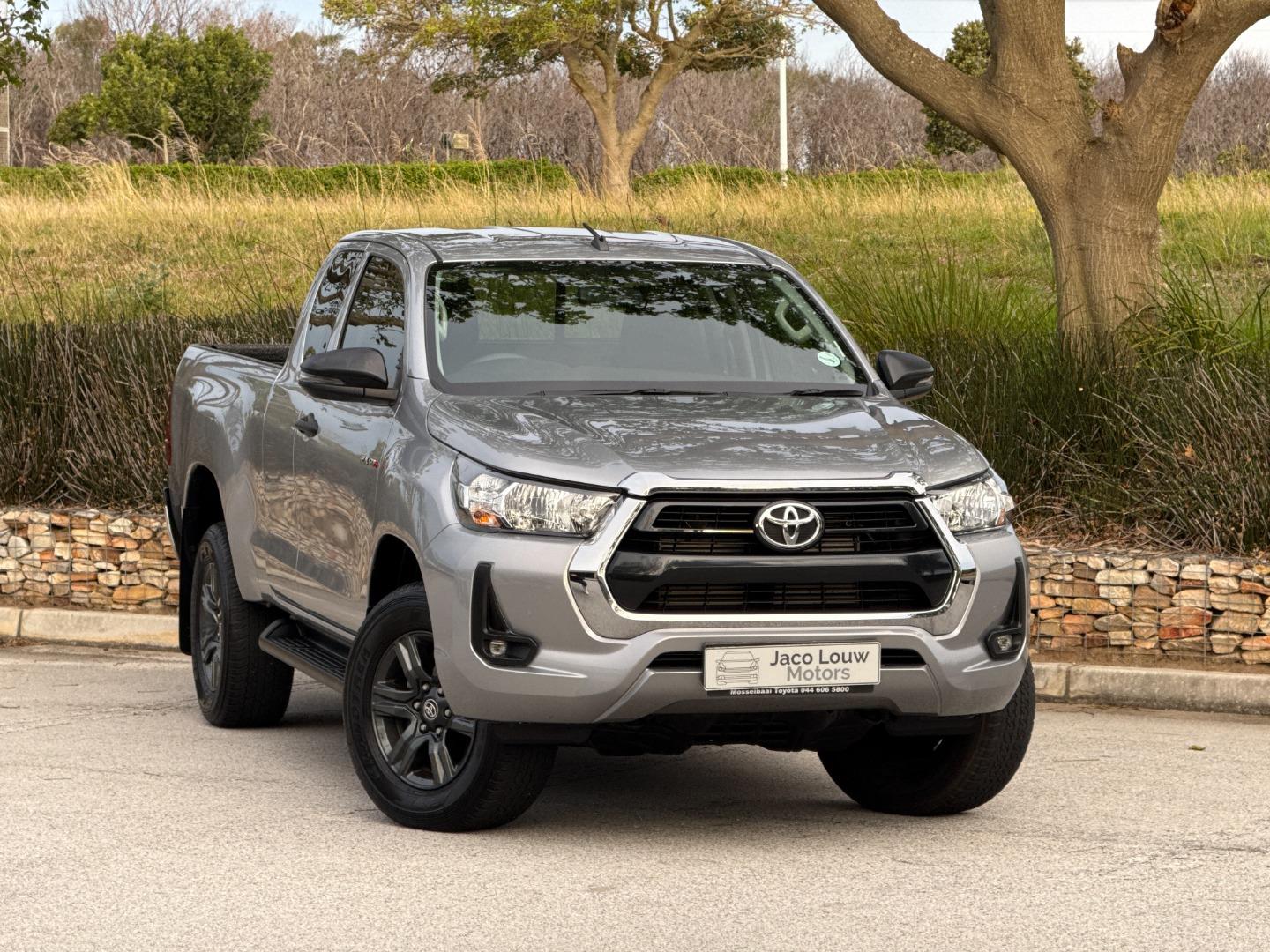 2024 Toyota Hilux 2.4GD-6 Xtra Cab Raider Auto