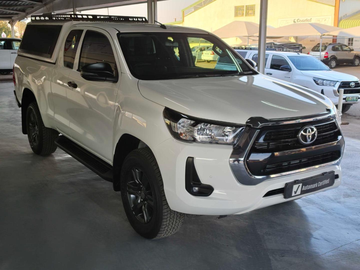 2023 Toyota Hilux 2.4GD-6 Xtra Cab Raider