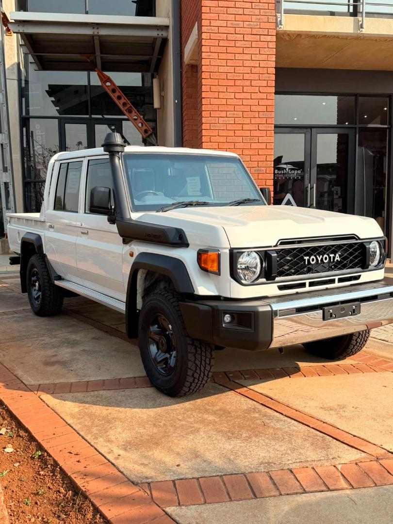 2025 Toyota Land Cruiser 79 4.5D-4D LX V8 Double Cab