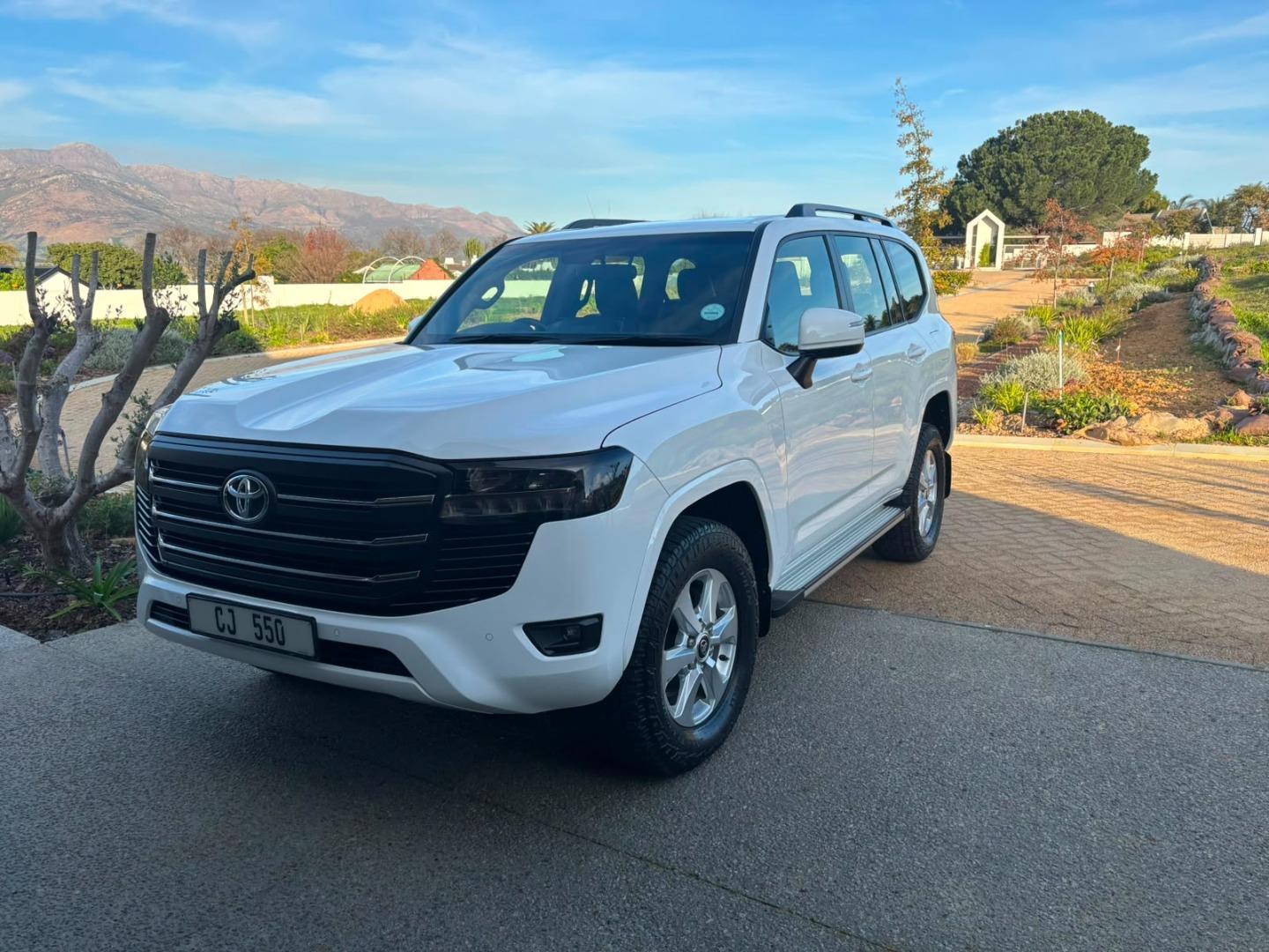 2023 Toyota Land Cruiser 300 3.3D GX-R