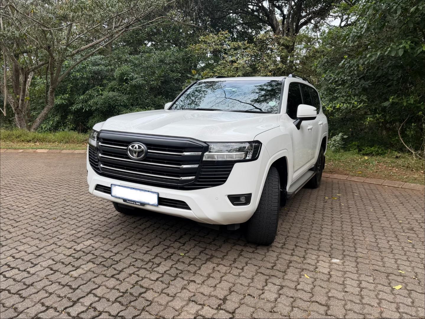 2023 Toyota Land Cruiser 300 3.3D GX-R