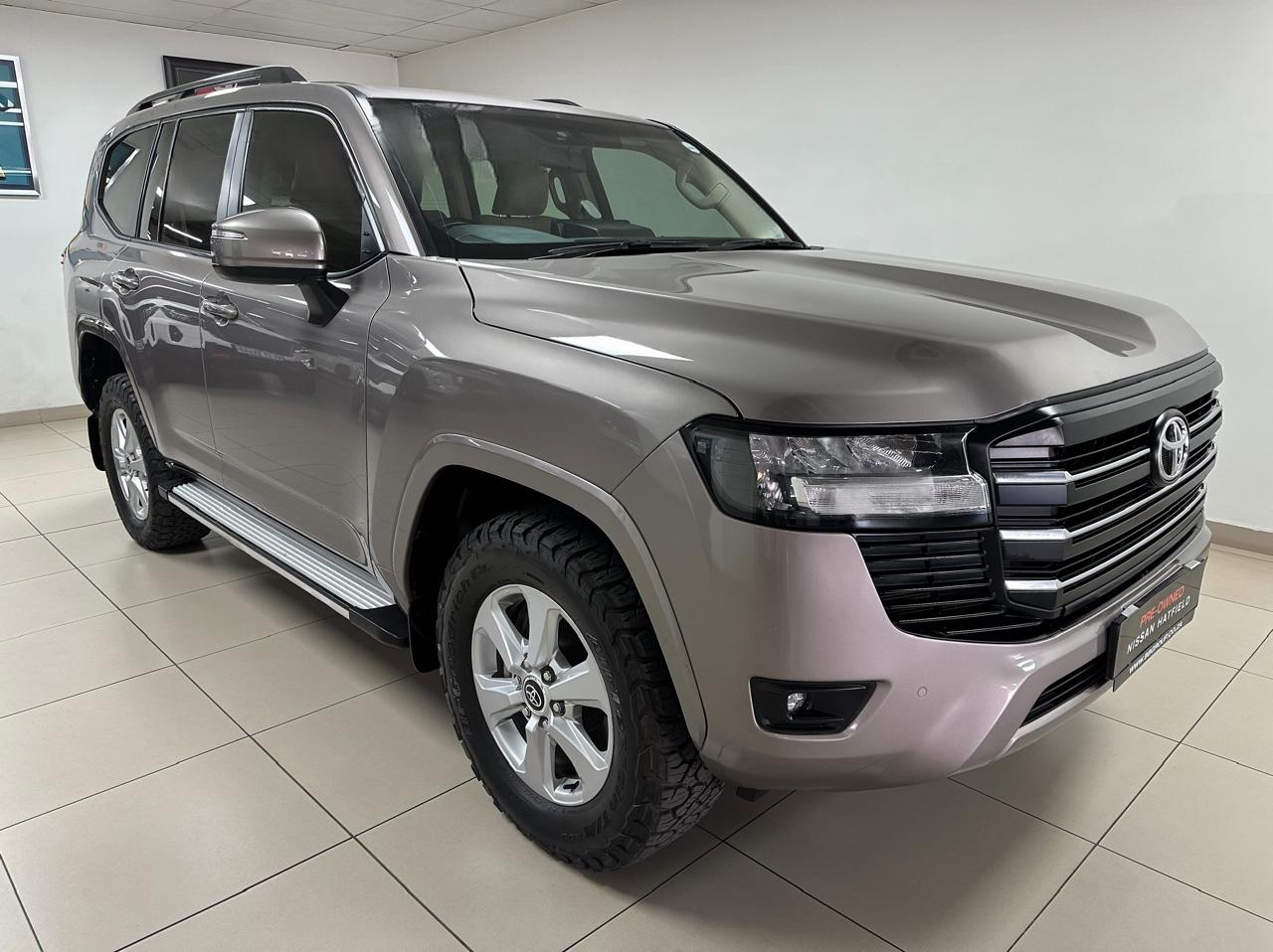 2022 Toyota Land Cruiser 300 3.3D GX-R