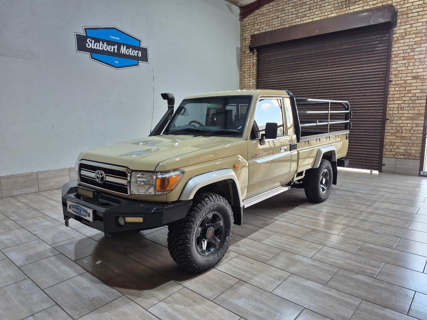 2019 Toyota Land Cruiser 79 4.0 V6